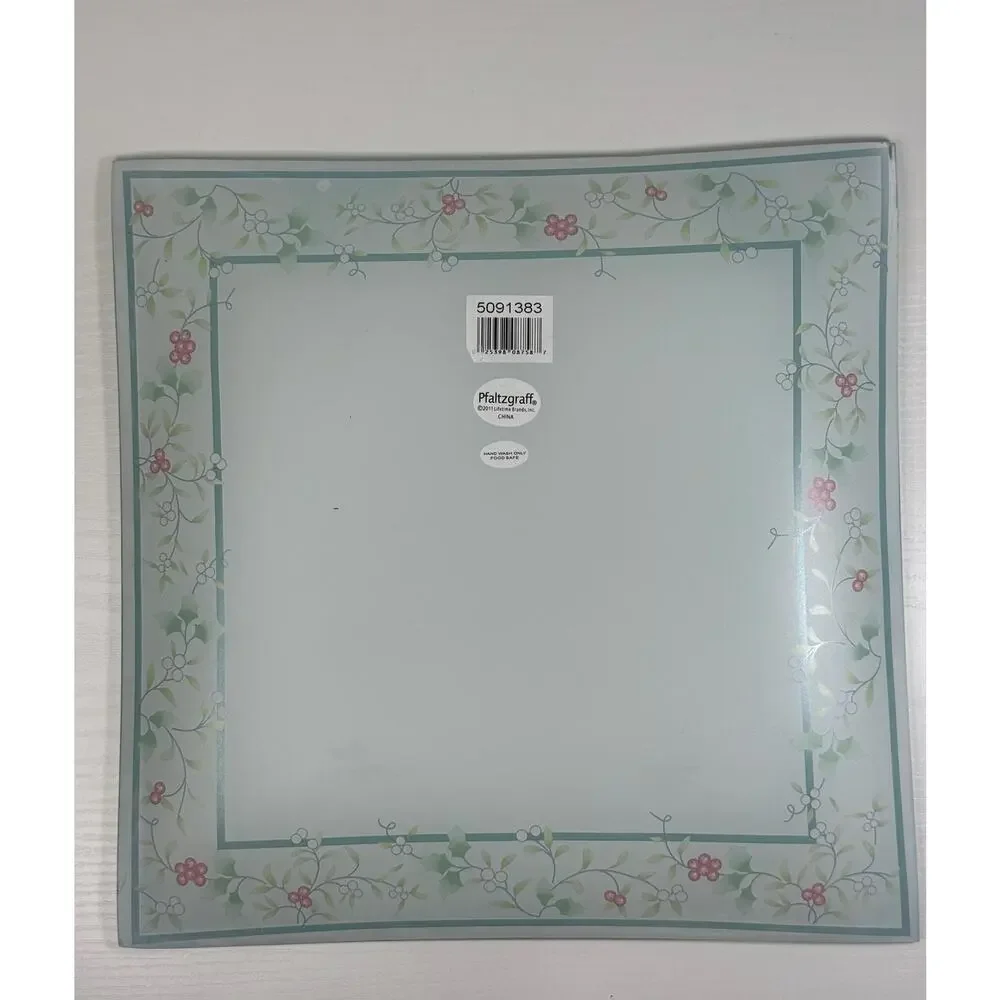 Vintage Pfaltzgraff Winterberry 3-Piece Nesting Glass Tray Set Holly Berry